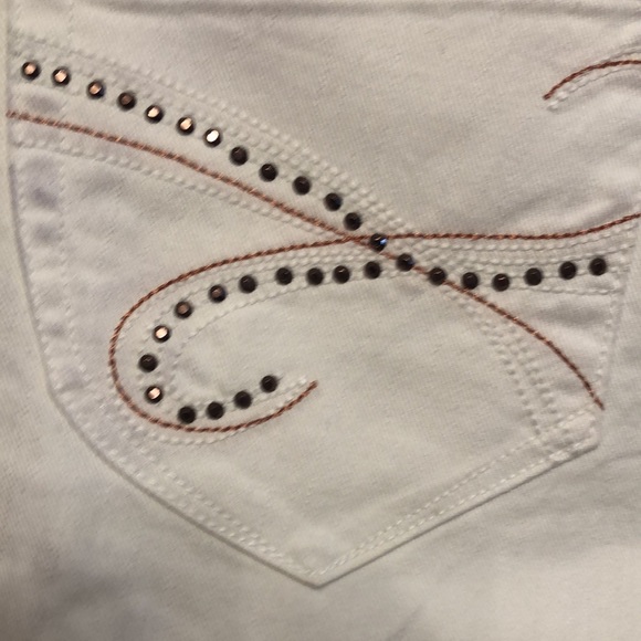 Cache’ capri pants - Picture 5 of 6